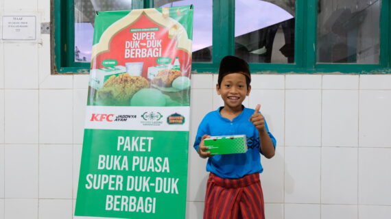 NU Care-LAZISNU Cilacap Salurkan Paket Buka Puasa kepada Ratusan Santri