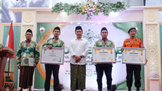 Khidmah LAZISNU, Bupati Cilacap Ganjar dengan Dua Penghargaan